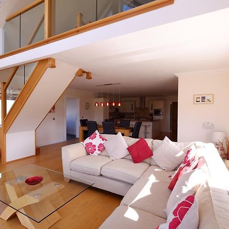 Brae Cottage Дънвеган Екстериор снимка